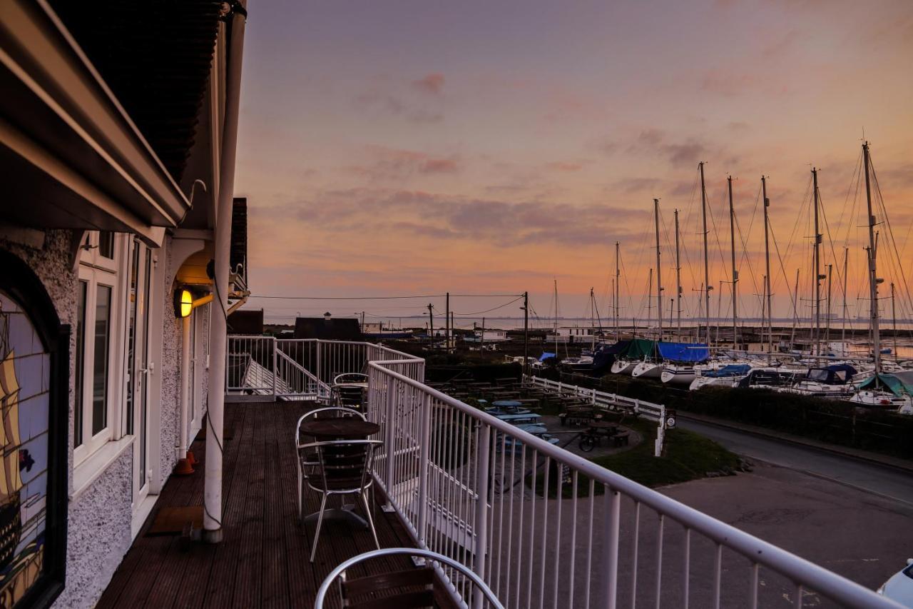 The Victory At Mersea ウェスト・マーシー エクステリア 写真